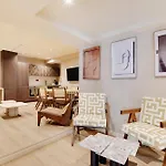 Nochichi Collections - Center Apartment