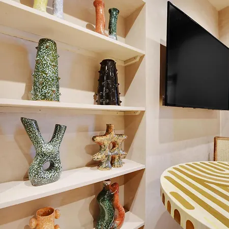 Nochichi Collections - Center