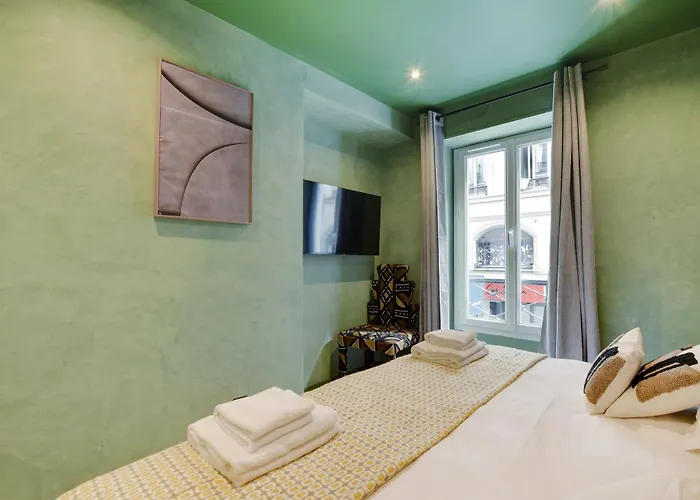 Nochichi Collections - Center *