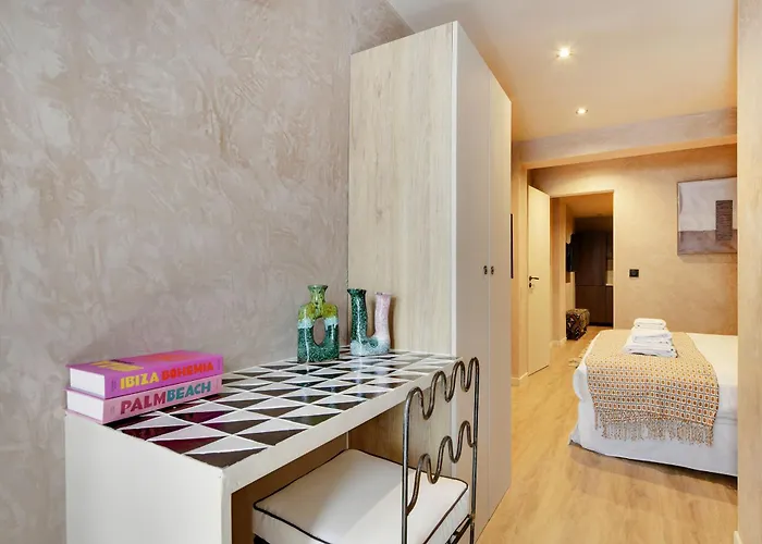 Nochichi Collections - Center * Párizs