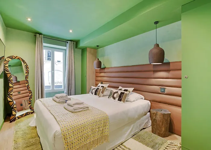 Nochichi Collections - Center *