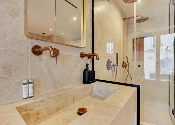 Nochichi Collections - Center *