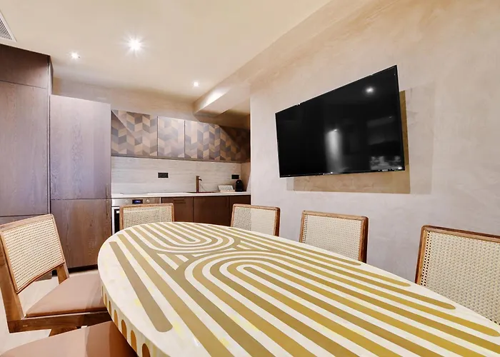 Nochichi Collections - Center Apartman *