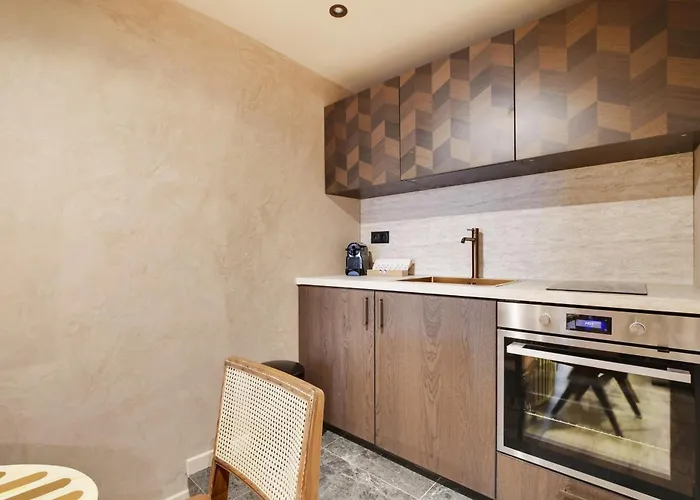 Nochichi Collections - Center *